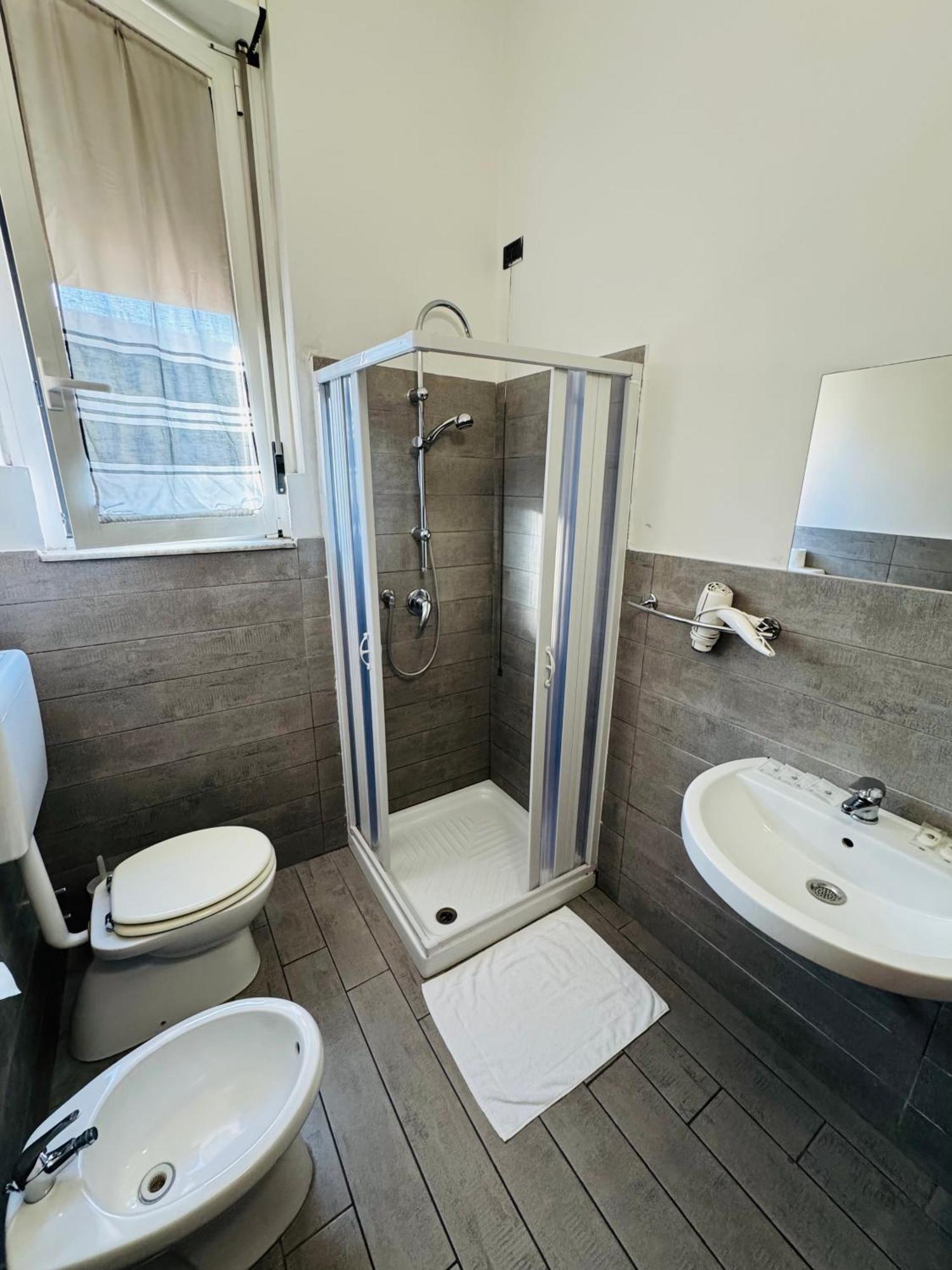 Bovisa House B&B Private Rooms Милан Экстерьер фото