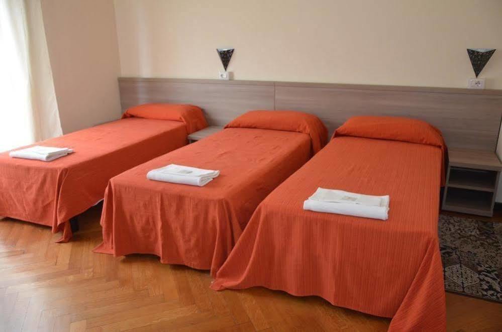 Bovisa House B&B Private Rooms Милан Экстерьер фото
